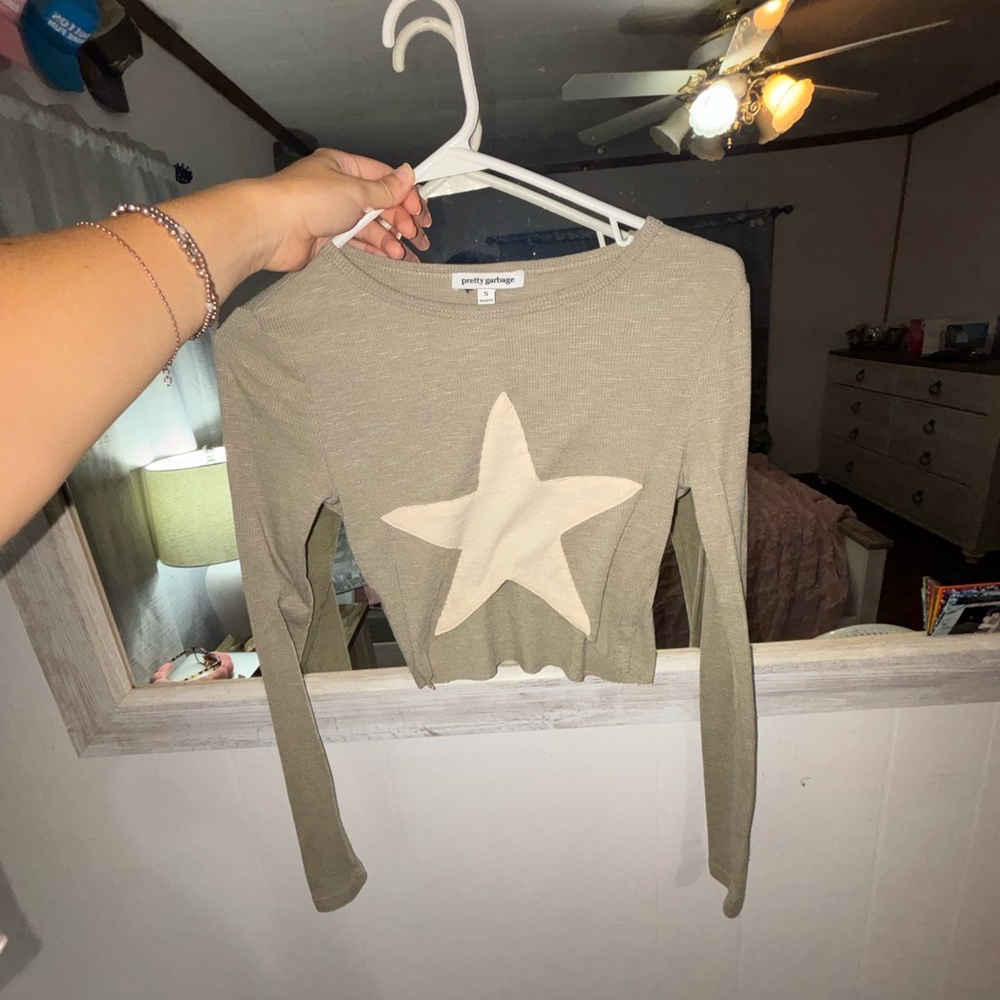 Grey cropped long sleeve